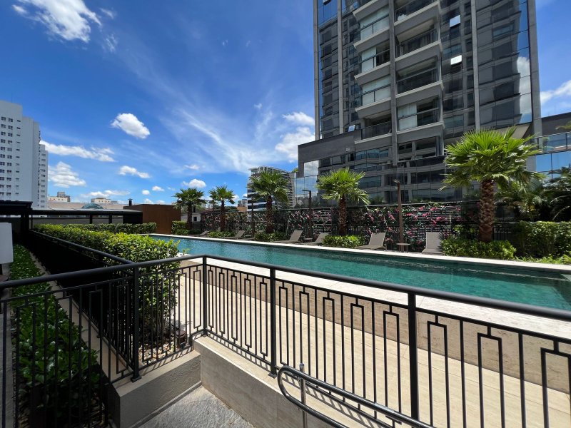Apartamento a Venda em Moema Pássaros de 143 m² - 3 Suítes e 2 Vagas Avenida Bem-te-vi São Paulo - 