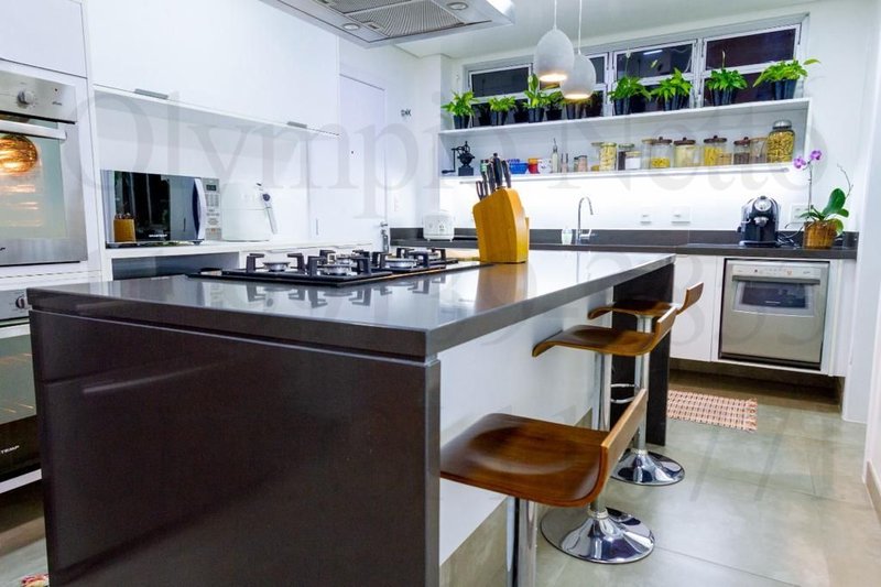 Excelente apartamento todo reformado em Higienópolis  São Paulo - 