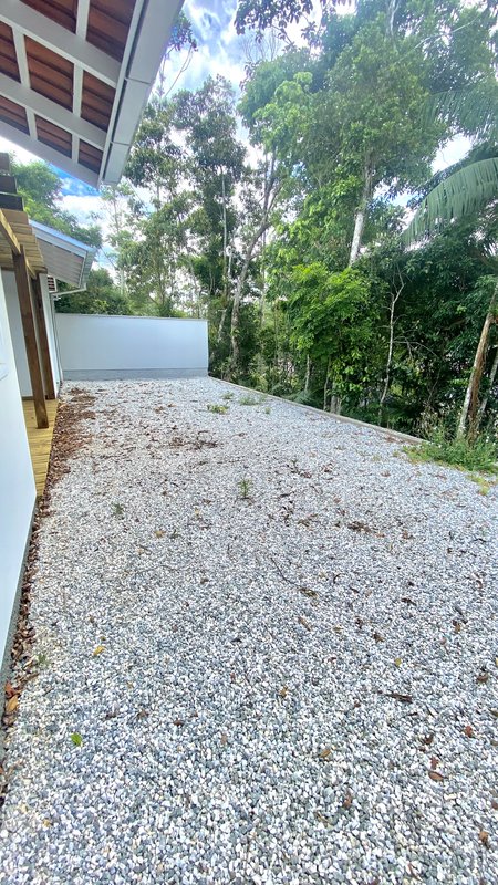 CASA COM 1 SUÍTE MAIS 2 DORMITÓRIOS NO BAIRRO DOM JOAQUIM - Brusque - 