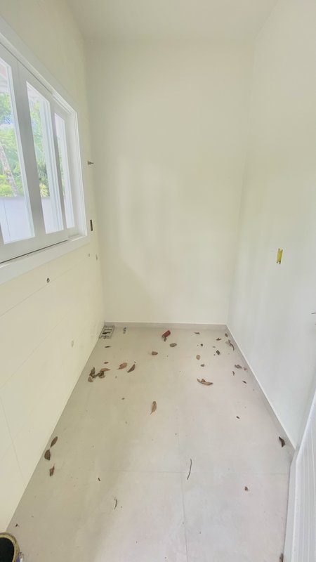 CASA COM 1 SUÍTE MAIS 2 DORMITÓRIOS NO BAIRRO DOM JOAQUIM - Brusque - 