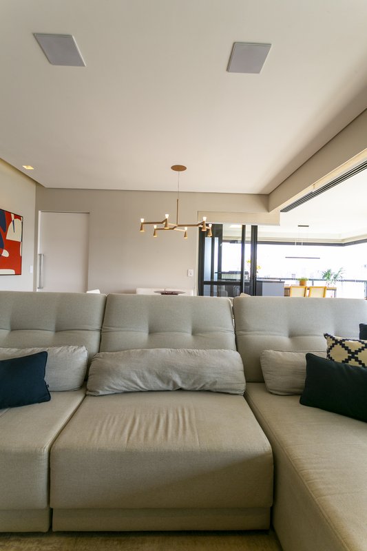 Moema - apartamento lindo, varanda gourmet, 3 suítes, 3 vagas Rua Araguari São Paulo - 
