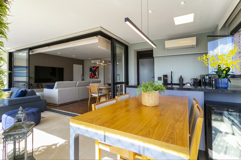 Moema - apartamento lindo, varanda gourmet, 3 suítes, 3 vagas Rua Araguari São Paulo - 