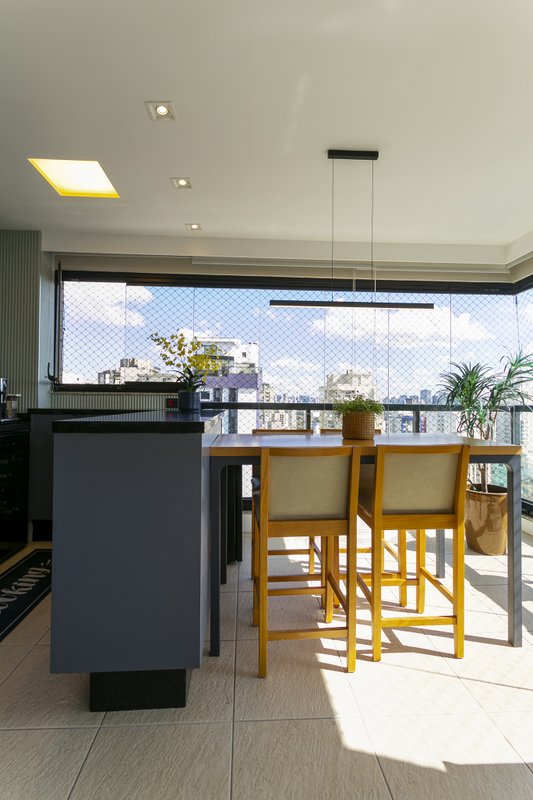 Moema - apartamento lindo, varanda gourmet, 3 suítes, 3 vagas Rua Araguari São Paulo - 