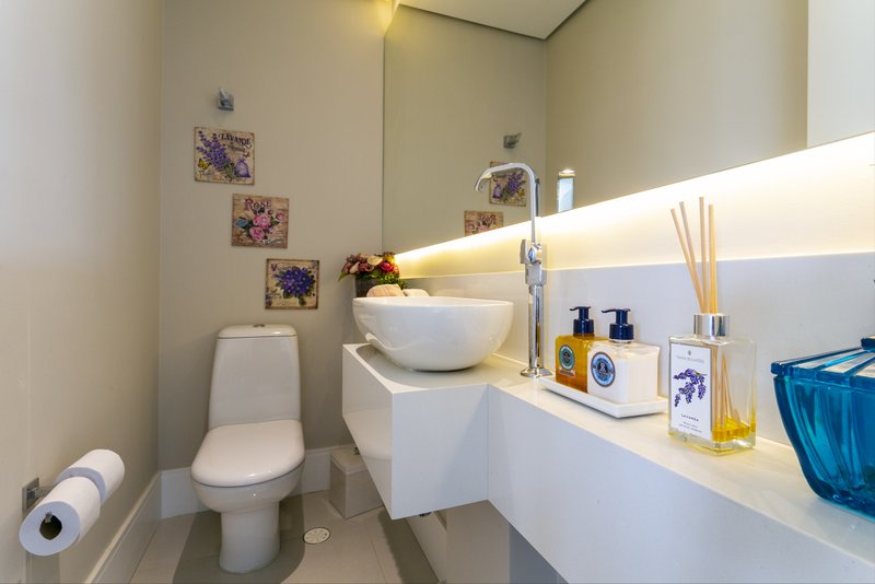 Moema - apartamento lindo, varanda gourmet, 3 suítes, 3 vagas Rua Araguari São Paulo - 