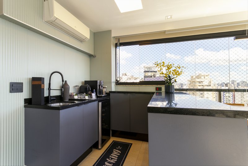 Moema - apartamento lindo, varanda gourmet, 3 suítes, 3 vagas Rua Araguari São Paulo - 