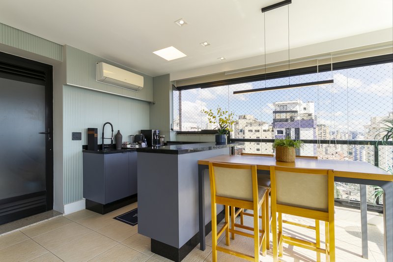 Moema - apartamento lindo, varanda gourmet, 3 suítes, 3 vagas Rua Araguari São Paulo - 