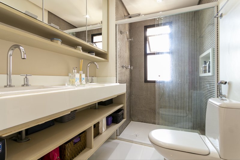 Moema - apartamento lindo, varanda gourmet, 3 suítes, 3 vagas Rua Araguari São Paulo - 