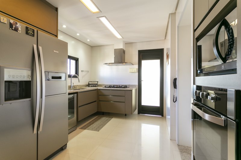 Moema - apartamento lindo, varanda gourmet, 3 suítes, 3 vagas Rua Araguari São Paulo - 