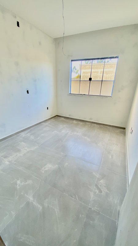 CASA COM 1 SUÍTE MAIS 2 DORMITÓRIOS NA GUABIRUBA - Guabiruba - 