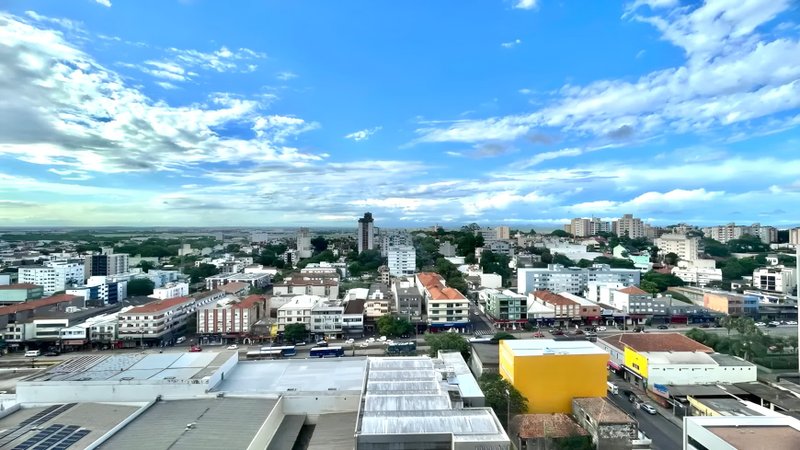 R$ 850.000 - ÓTIMO APARTAMENTO - 3 DORM - SUÍTE - 92M2 - ANDAR ALTO - VISTA - 1 VAGA Avenida Grécia Porto Alegre - 