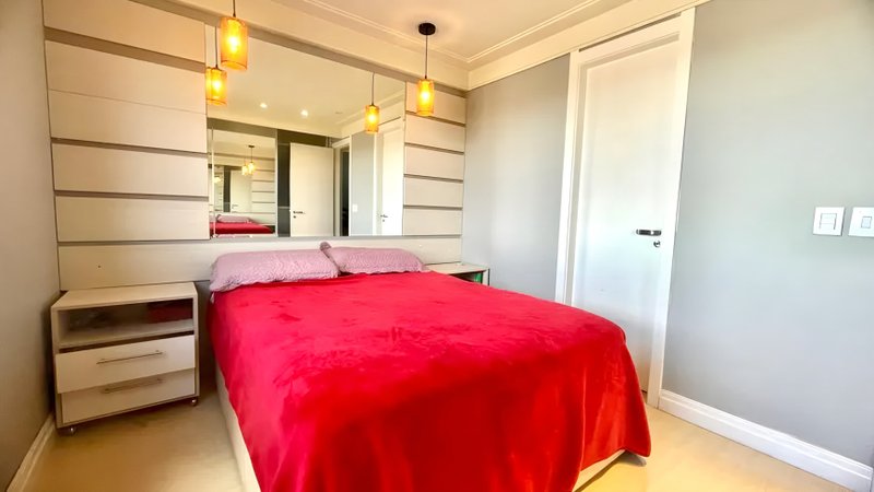 R$ 850.000 - ÓTIMO APARTAMENTO - 3 DORM - SUÍTE - 92M2 - ANDAR ALTO - VISTA - 1 VAGA Avenida Grécia Porto Alegre - 