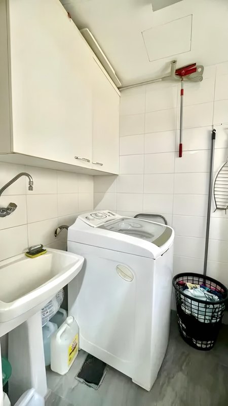 R$ 850.000 - ÓTIMO APARTAMENTO - 3 DORM - SUÍTE - 92M2 - ANDAR ALTO - VISTA - 1 VAGA Avenida Grécia Porto Alegre - 