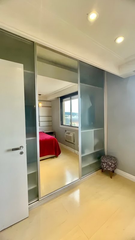 R$ 850.000 - ÓTIMO APARTAMENTO - 3 DORM - SUÍTE - 92M2 - ANDAR ALTO - VISTA - 1 VAGA Avenida Grécia Porto Alegre - 