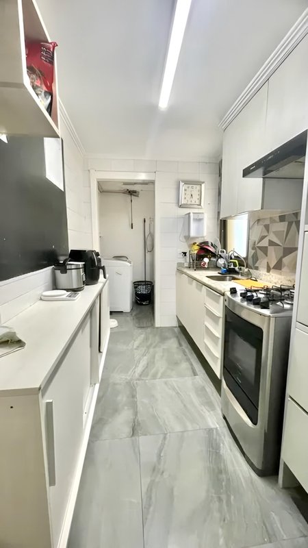 R$ 850.000 - ÓTIMO APARTAMENTO - 3 DORM - SUÍTE - 92M2 - ANDAR ALTO - VISTA - 1 VAGA Avenida Grécia Porto Alegre - 