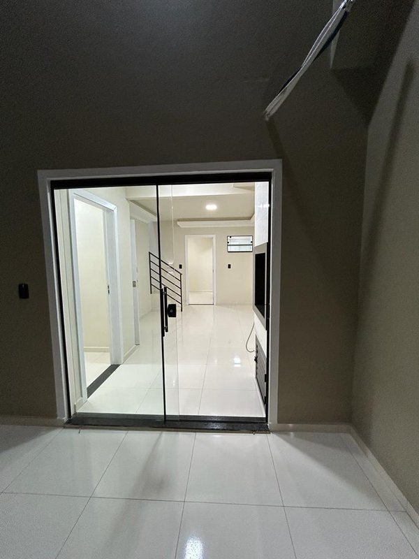 TRIPLEX COM 1 SUÍTE MAIS 2 DORMITÓRIOS NO BAIRRO DOM JOAQUIM - Brusque - 