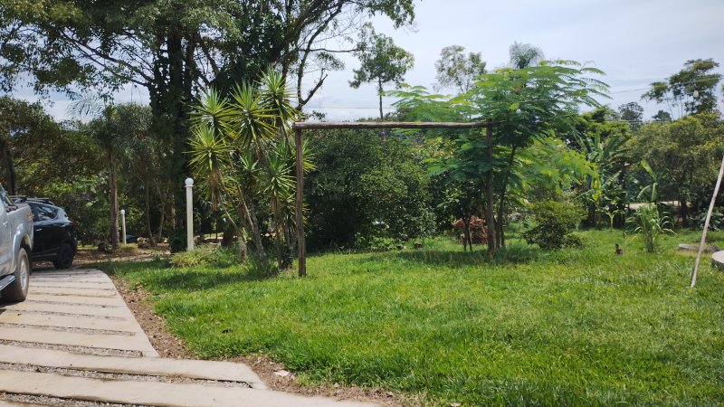 CHÁCARA COM 5.030 METROS PLANA EM CAÇAPAVA/SÃO PAULO - Caçapava - 