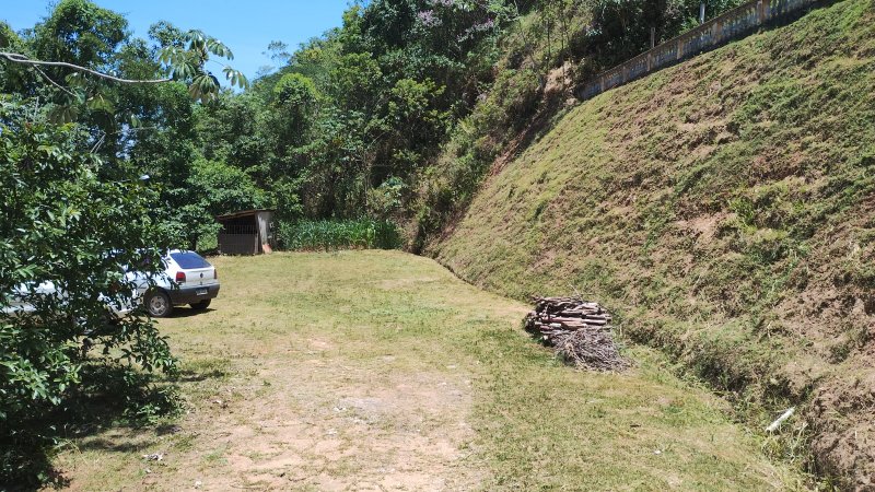 CHÁCARA COM 2.300 METROS EM CONDOMÍNIO EM SÃO JOSÉ DOS CAMPOS/SÃO PAULO - São José dos Campos - 