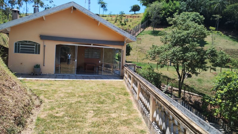 CHÁCARA COM 2.300 METROS EM CONDOMÍNIO EM SÃO JOSÉ DOS CAMPOS/SÃO PAULO - São José dos Campos - 