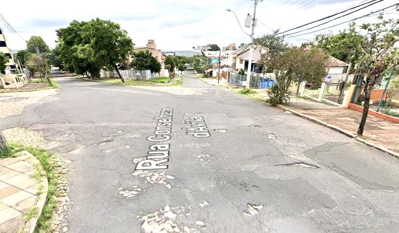R$ 490.000 - ÓTIMO TERRENO - 435m2 - ÁREA RESIDENCIAL E COMERCIAL Rua Conselheiro D'Ávila Porto Alegre - 