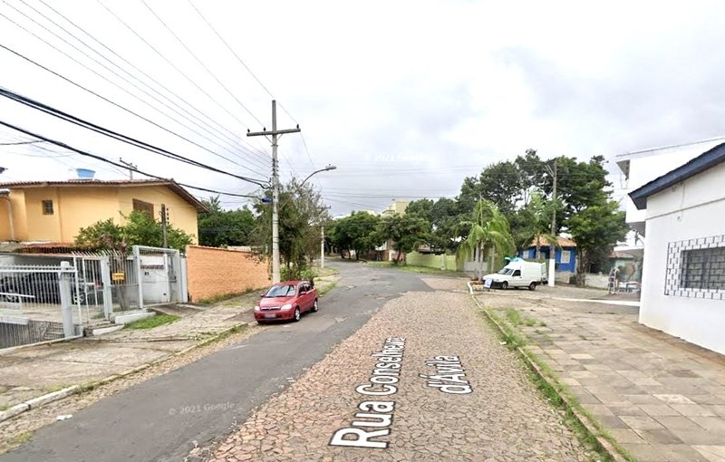R$ 490.000 - ÓTIMO TERRENO - 435m2 - ÁREA RESIDENCIAL E COMERCIAL Rua Conselheiro D'Ávila Porto Alegre - 