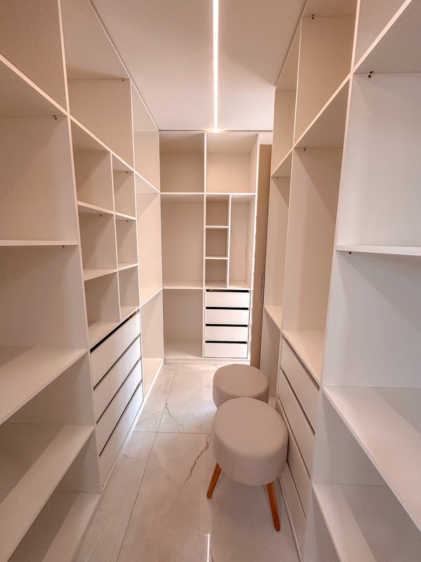 Apartamento à Venda com 3 quartos sendo 2 suíte e 2 vaga com 72 mt2 por R$ 780.000,00 Rua Amália Bernardino de Sousa Recife - 