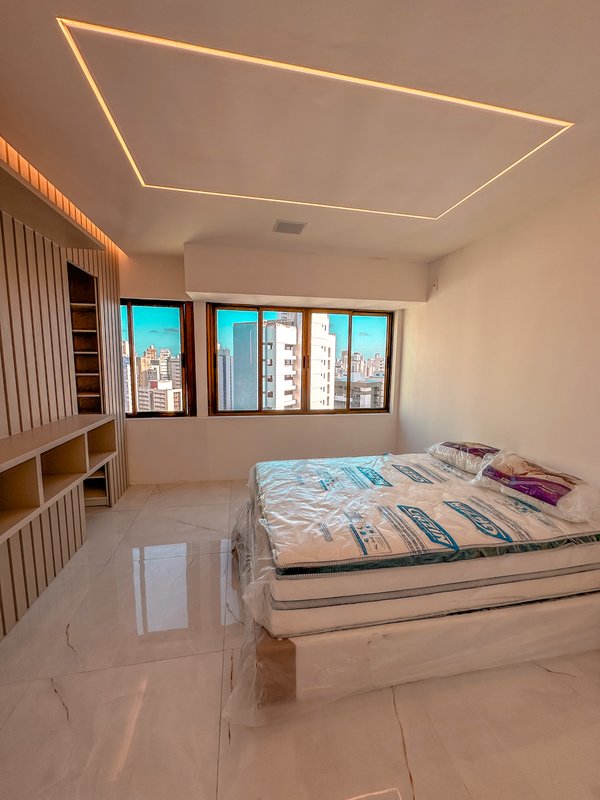 Apartamento à Venda com 3 quartos sendo 2 suíte e 2 vaga com 72 mt2 por R$ 780.000,00 Rua Amália Bernardino de Sousa Recife - 