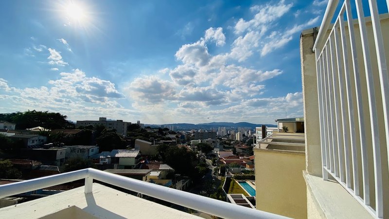 Vila Ipojuca - cobertura duplex, amplo terraço, muita vista Rua Camburiú São Paulo - 