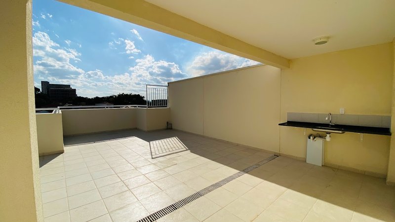 Vila Ipojuca - cobertura duplex, amplo terraço, muita vista Rua Camburiú São Paulo - 