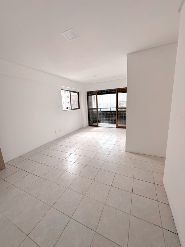 Alugo Apartamento com 3 quartos sendo 2 suítes com 2 vagas  por R$ 3.500,00 taxas inclusas Rua Amália Bernardino de Sousa Recife - 