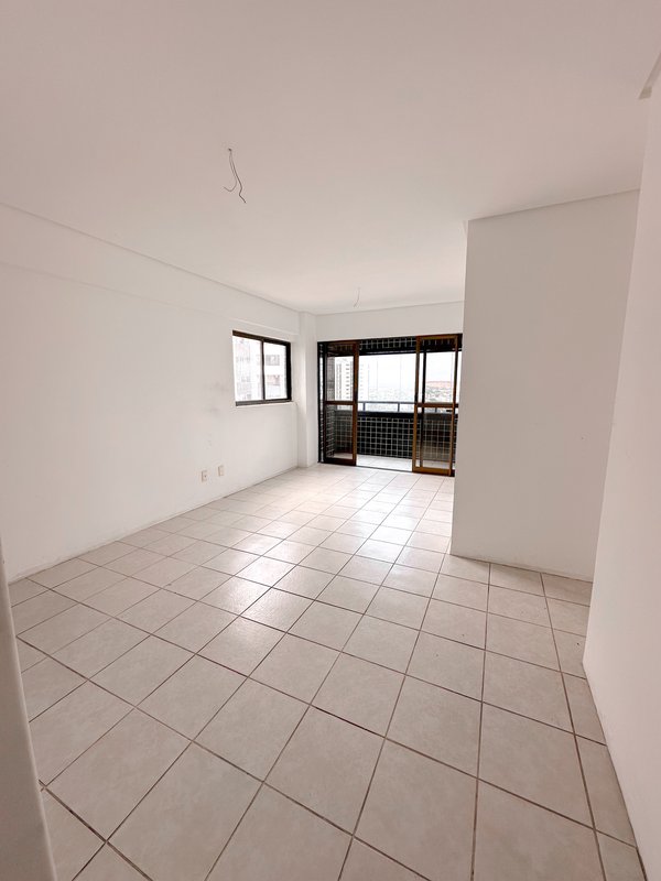 Alugo Apartamento com 3 quartos sendo 2 suítes com 2 vagas  por R$ 3.500,00 taxas inclusas Rua Amália Bernardino de Sousa Recife - 