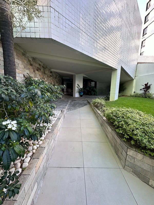 Apartamento à Venda com 3 quartos sendo 2 suíte e 2 vaga com 72 mt2 por R$ 515.000,00 Rua Amália Bernardino de Sousa Recife - 
