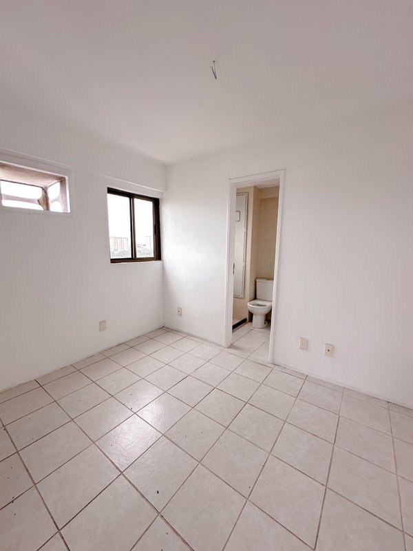 Apartamento à Venda com 3 quartos sendo 2 suíte e 2 vaga com 72 mt2 por R$ 515.000,00 Rua Amália Bernardino de Sousa Recife - 