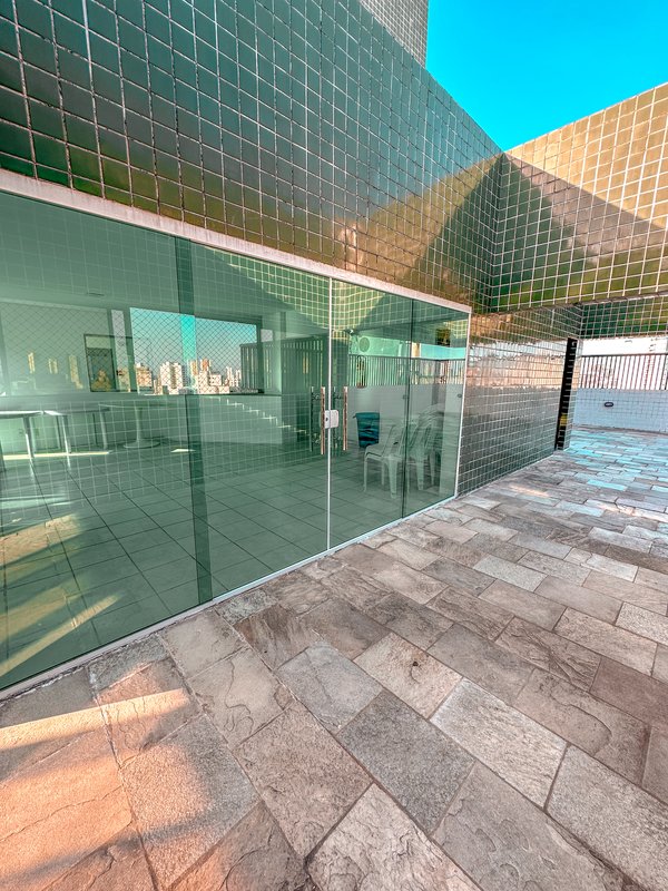 Apartamento à Venda com 3 quartos sendo 2 suíte e 2 vaga com 72 mt2 por R$ 515.000,00 Rua Amália Bernardino de Sousa Recife - 