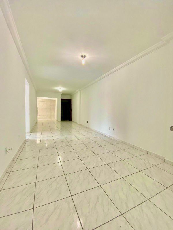 APARTAMENTO COM 3 DORMITÓRIOS NO BAIRRO GUARANI - Brusque - 
