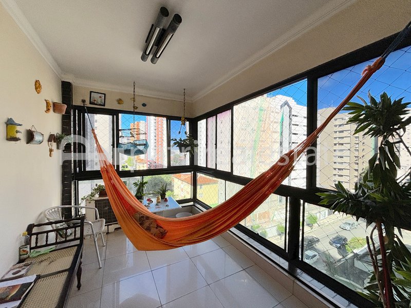 Apartamento 130 m² com 3 Quartos 2 wc, 2 vagas R$ 660.000. Meireles - Fortaleza - CE Rua Leonardo Mota Fortaleza - 