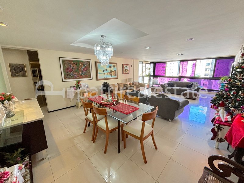 Apartamento 130 m² com 3 Quartos 2 wc, 2 vagas R$ 660.000. Meireles - Fortaleza - CE Rua Leonardo Mota Fortaleza - 