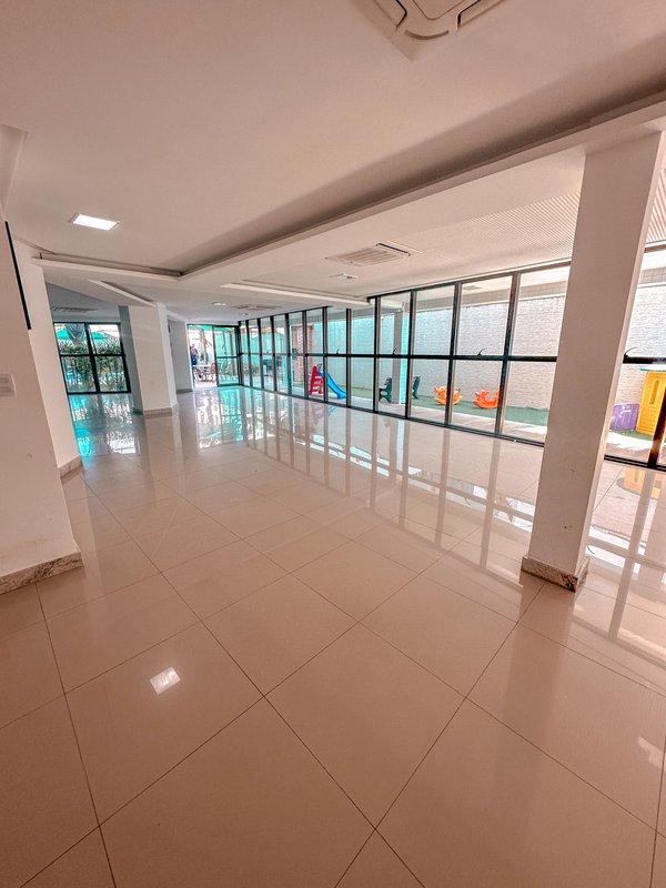 Apartamento à Venda com 4 Suítes e 2 vagas com 137 mt2 por R$ 1.500.000,00 Rua Aviador Severiano Lins Recife - 