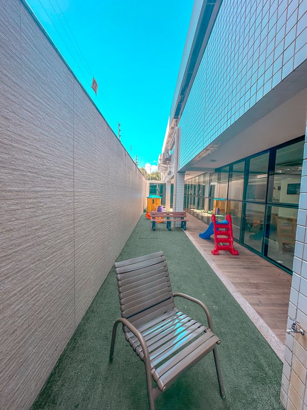 Apartamento à Venda com 4 Suítes e 2 vagas com 137 mt2 por R$ 1.500.000,00 Rua Aviador Severiano Lins Recife - 