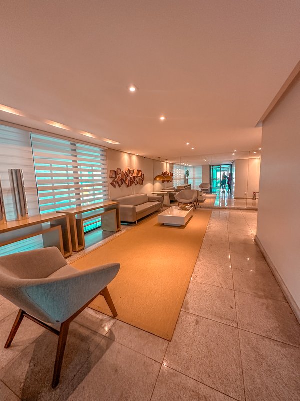 Apartamento à Venda com 4 Suítes e 2 vagas com 137 mt2 por R$ 1.500.000,00 Rua Aviador Severiano Lins Recife - 