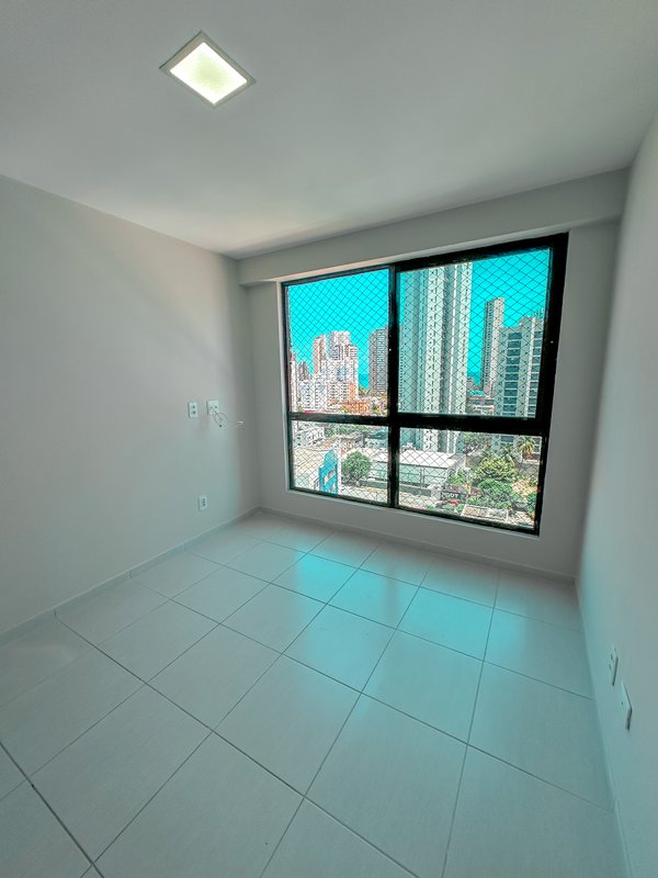 Apartamento à Venda com 4 Suítes e 2 vagas com 137 mt2 por R$ 1.500.000,00 Rua Aviador Severiano Lins Recife - 