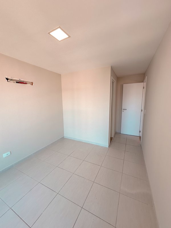 Apartamento à Venda com 4 Suítes e 2 vagas com 137 mt2 por R$ 1.500.000,00 Rua Aviador Severiano Lins Recife - 