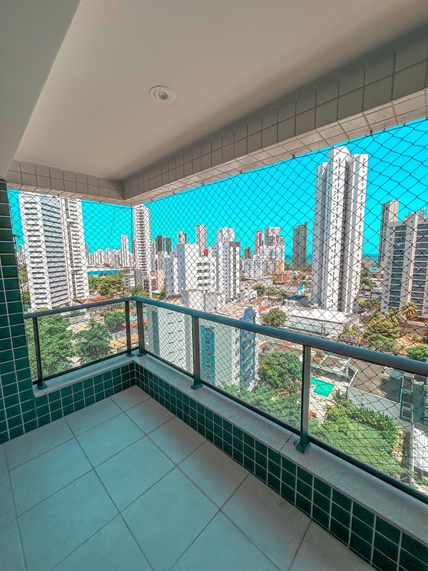 Apartamento à Venda com 4 Suítes e 2 vagas com 137 mt2 por R$ 1.500.000,00 Rua Aviador Severiano Lins Recife - 