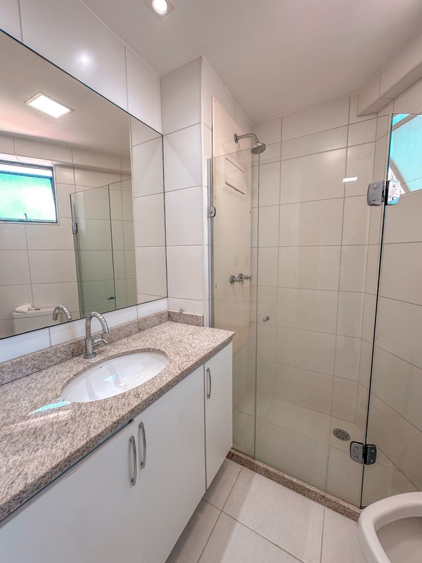 Apartamento à Venda com 4 Suítes e 2 vagas com 137 mt2 por R$ 1.500.000,00 Rua Aviador Severiano Lins Recife - 