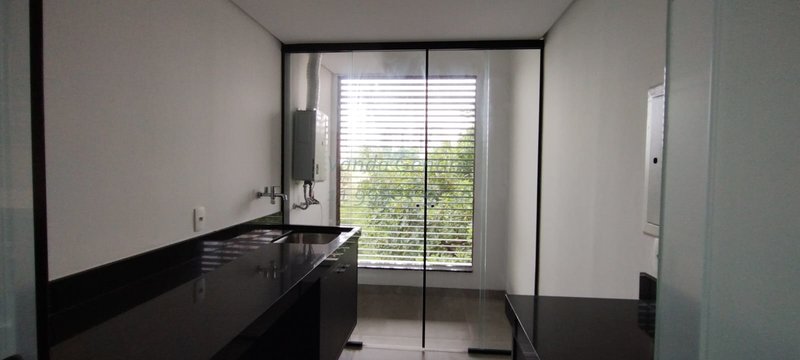 Vila Romana - apartamento com espaçosa varanda, 3 suítes, 3 vagas + depósito Rua Tito São Paulo - 