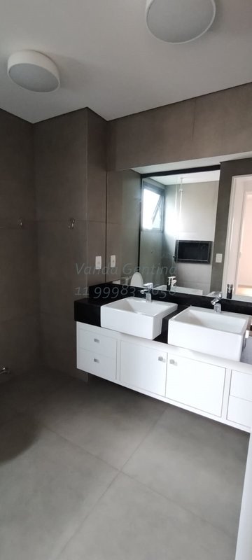 Vila Romana - apartamento com espaçosa varanda, 3 suítes, 3 vagas + depósito Rua Tito São Paulo - 