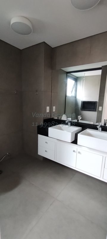 Vila Romana - apartamento com espaçosa varanda, 3 suítes, 3 vagas + depósito Rua Tito São Paulo - 
