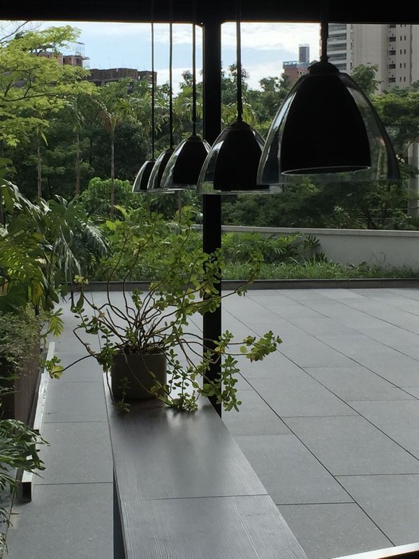 Vila Romana - apartamento andar alto, ampla varanda e 3 suítes Rua Tito São Paulo - 
