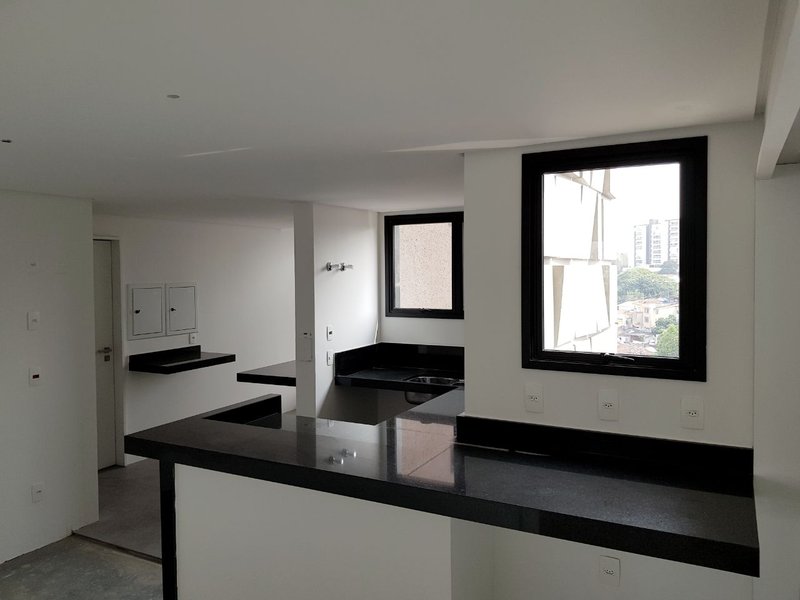Vila Romana - apartamento andar alto, ampla varanda e 3 suítes Rua Tito São Paulo - 