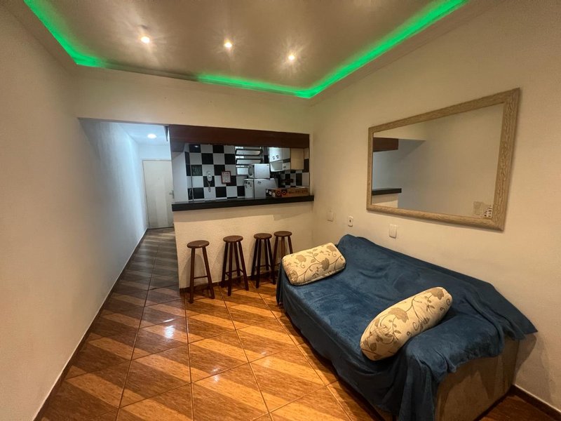 Apartamento Totalmente Reformado e Mobiliado pronto para locar no Airbnb Avenida Nossa Senhora de Copacabana Rio de Janeiro - 