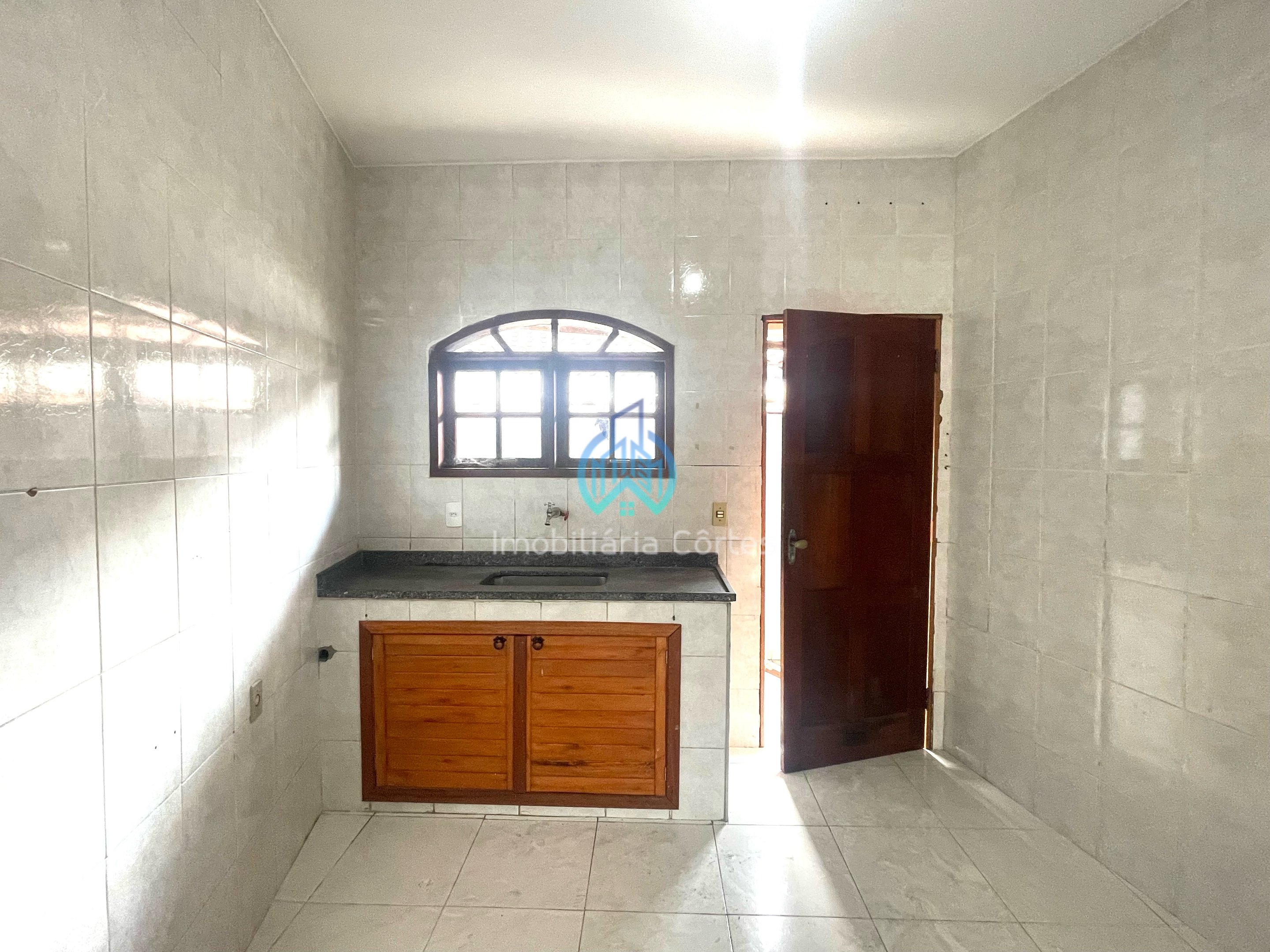 Casa à venda com 2 quartos, 67m² - Foto 12